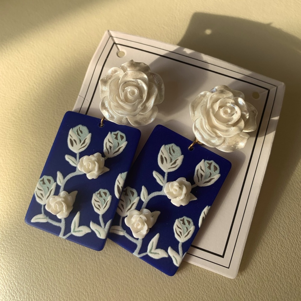 Earring